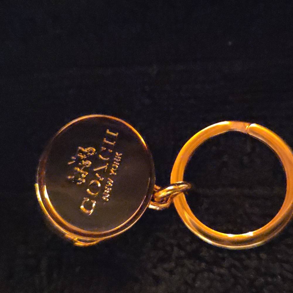 RoseGold Keychain Set - Picture 5 of 14